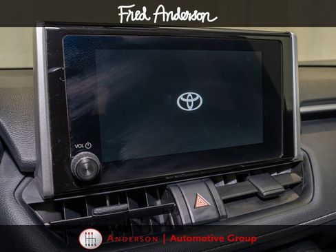 Used 2025 Toyota RAV4 XLE FWD image 12