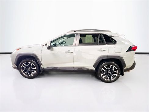 Used 2019 Toyota RAV4 Adventure image 4