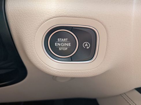 Certified 2024 Mercedes-Benz GLE 350 4MATIC w/ Driver Assistance Package image 15