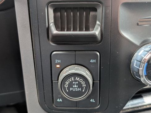 Used 2023 Ford F150 Lariat w/ Equipment Group 502A High AWD/4WD image 23