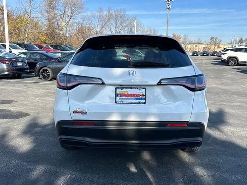 New 2026 Honda HR-V LX image 4
