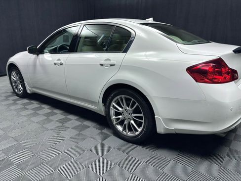 Used 2011 INFINITI G37 x Sedan w/ Premium Pkg image 17