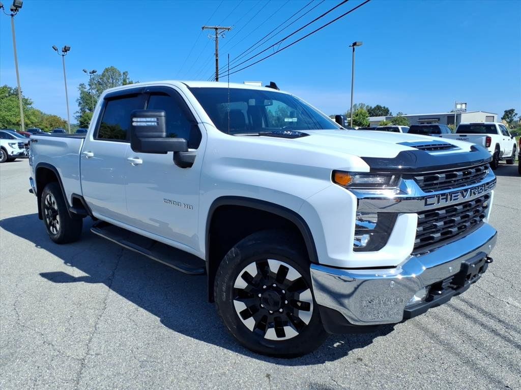 Used 2020 Chevrolet Silverado 2500 LT w/ All Star Edition AWD/4WD image 2