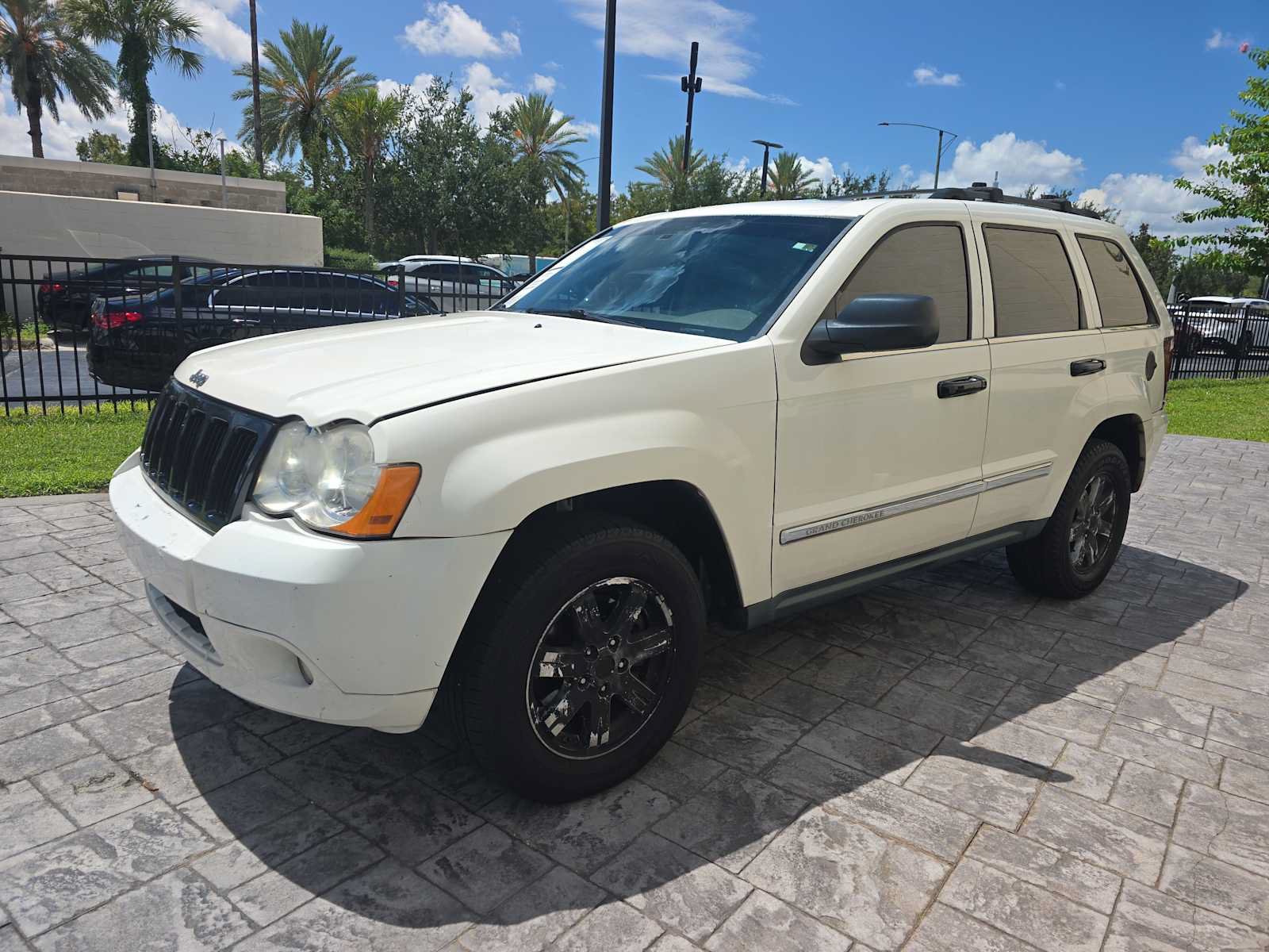 Used 2008 Jeep Grand Cherokee Limited w/ Trailer Tow Group IV RWD image 7