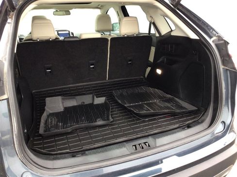 Used 2024 Ford Edge Titanium image 13