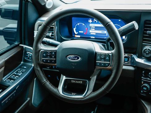 Used 2024 Ford F350 King Ranch w/ FX4 Off-Road Package image 13