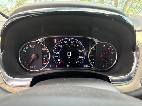 Used 2023 Chevrolet Traverse Premier AWD/4WD image 13