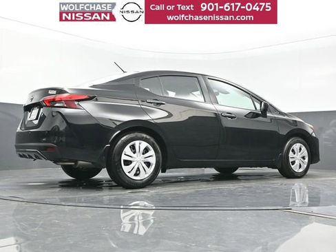 Used 2025 Nissan Versa S w/ Trunk Package image 27