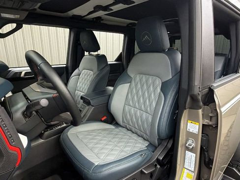Used 2026 Ford Bronco Heritage Edition AWD/4WD image 21