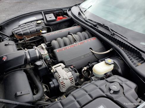 Used 2004 Chevrolet Corvette Coupe RWD image 22