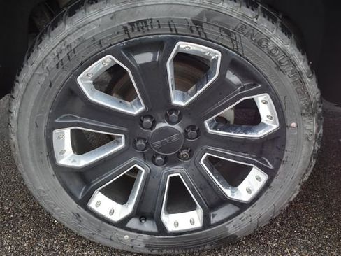 Used 2020 GMC Yukon Denali w/ Denali Ultimate Black Edition image 55