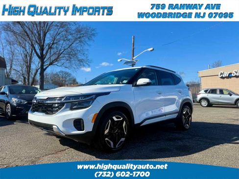 Used 2024 Kia Seltos SX AWD/4WD image 3
