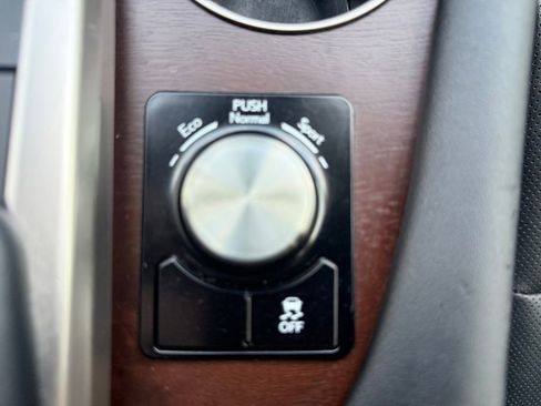 Used 2020 Lexus RX 350L FWD w/ Premium Package image 39