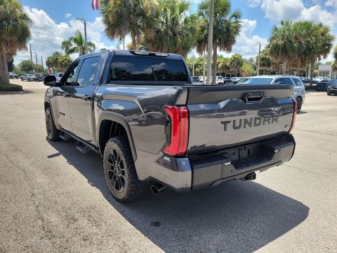 Used 2025 Toyota Tundra SR5 w/ SR5 Convenience Package AWD/4WD image 4