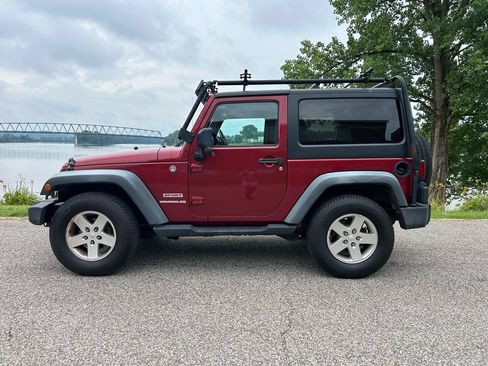 Used 2012 Jeep Wrangler Sport AWD/4WD image 2