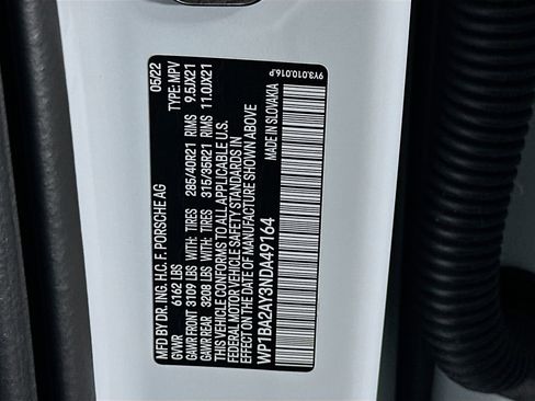 Certified 2022 Porsche Cayenne Coupe image 36