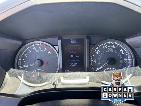 Used 2018 Toyota Tacoma TRD Off-Road AWD/4WD image 29