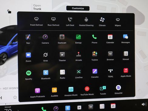 Used 2023 Tesla Model 3 Standard Range image 47