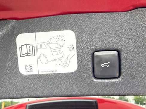 Used 2020 Ford Escape SEL AWD/4WD image 31