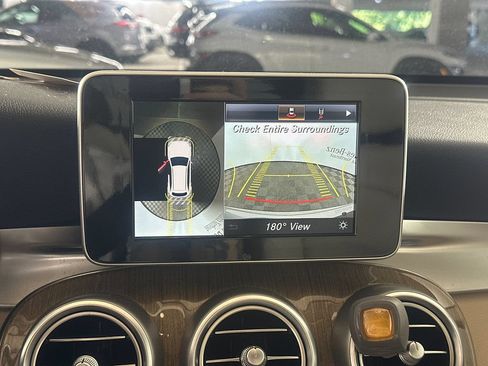 Used 2018 Mercedes-Benz GLC 300 image 5