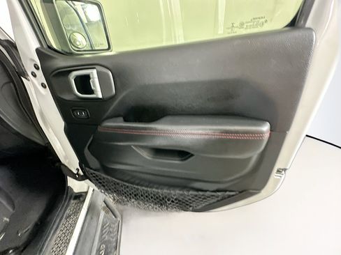 Used 2019 Jeep Wrangler Unlimited Rubicon AWD/4WD image 31