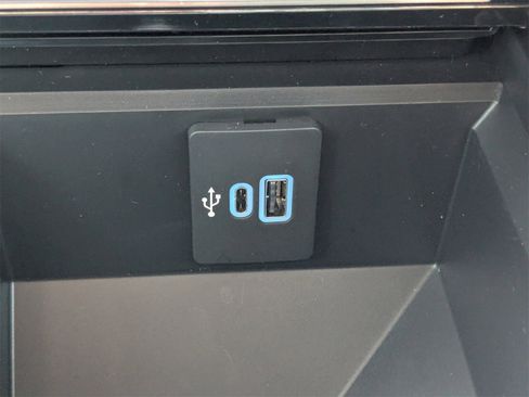 New 2025 Ford F250 Platinum image 50