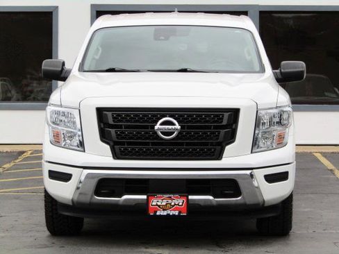 Used 2022 Nissan Titan SV w/ Accessory Utility Package image 7