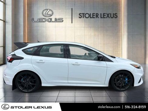 Used 2017 Ford Focus RS AWD/4WD image 4