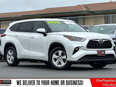 Certified 2023 Toyota Highlander LE