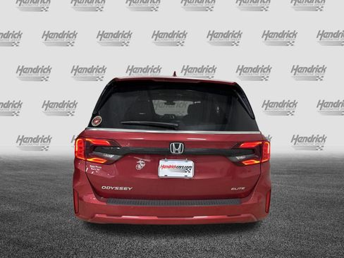 Used 2025 Honda Odyssey Elite image 9