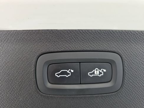 Used 2021 Volvo XC90 T8 Inscription w/ Advanced Package image 16