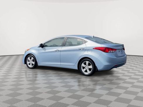 Used 2013 Hyundai Elantra GLS w/ Preferred Pkg image 6
