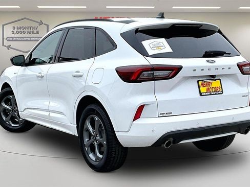 Used 2023 Ford Escape ST-Line w/ Tech Pack #1 AWD/4WD image 4