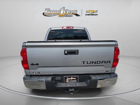 Used 2017 Toyota Tundra SR5 w/ SR5 Upgrade Package AWD/4WD image 6