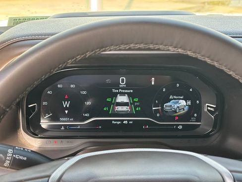 Used 2023 GMC Yukon XL Denali AWD/4WD image 18
