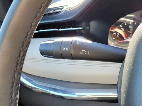 Used 2023 Jeep Compass Limited image 22