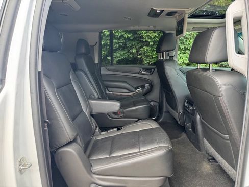 Used 2017 Chevrolet Suburban LT AWD/4WD image 30