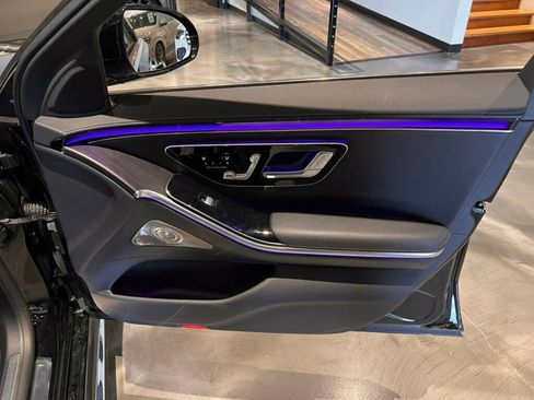 Used 2023 Mercedes-Benz S 500 4MATIC image 23