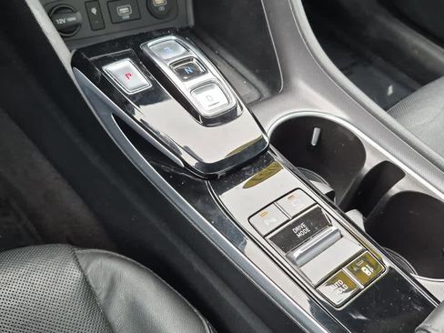 Used 2021 Hyundai Sonata Limited FWD image 13