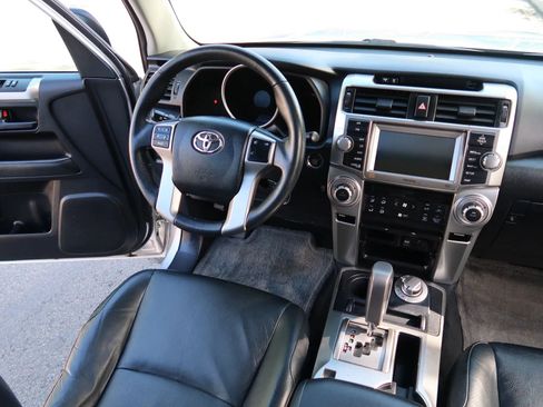 Used 2011 Toyota 4Runner Limited image 23