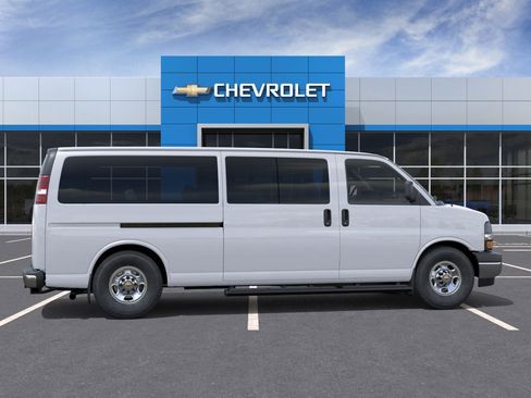 New 2025 Chevrolet Express 3500 LS w/ Chrome Appearance Package RWD image 5