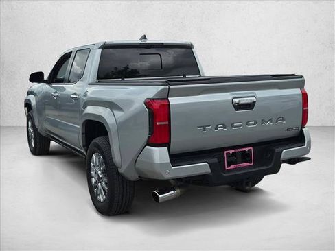 Used 2024 Toyota Tacoma Limited AWD/4WD image 7