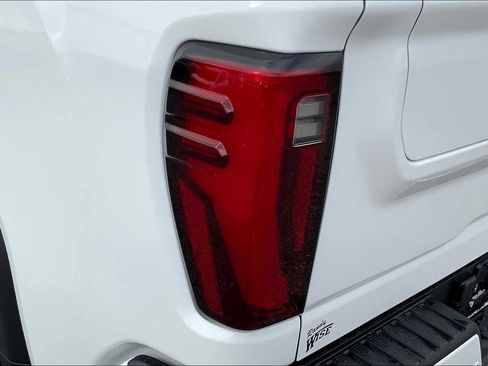 New 2025 GMC Sierra 2500 Denali w/ Denali Reserve Package image 14