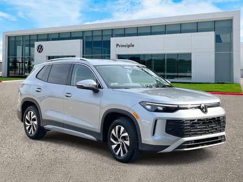 New 2026 Volkswagen Tiguan S FWD image 2