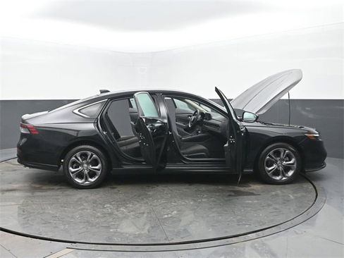 Used 2024 Honda Accord EX image 57
