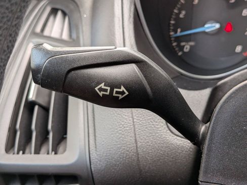 Used 2012 Ford Focus SE FWD image 19