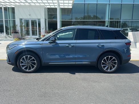 Used 2023 Lincoln Corsair FWD w/ Equipment Group 102A image 8