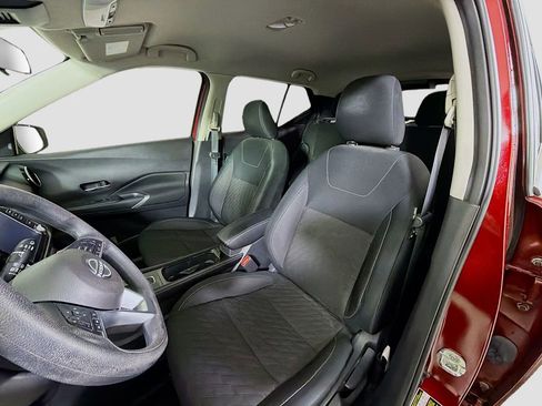 Used 2023 Nissan Kicks SV image 13