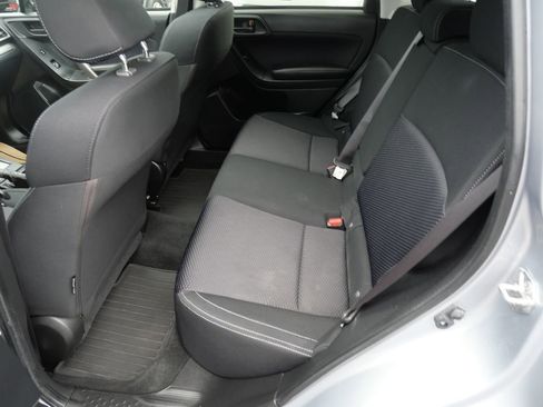 Used 2017 Subaru Forester 2.5i Premium w/ All-Weather Package image 19