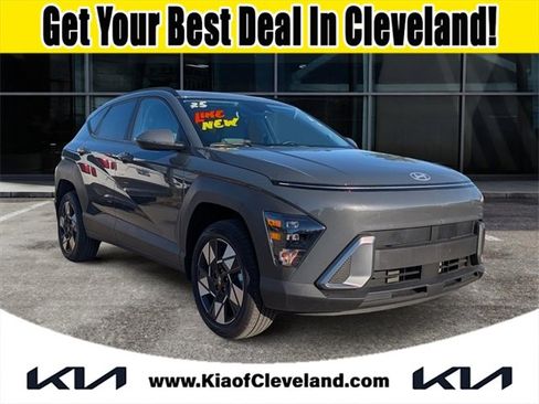 Used 2025 Hyundai Kona SEL image 1